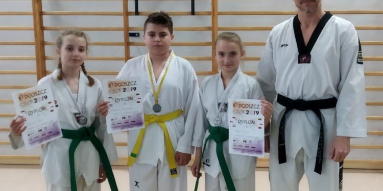 Młodzi płocczanie wywalczyli złoto i dwa srebra w taekwondo