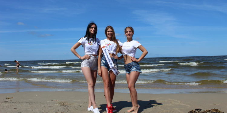 Jedna płocczanka Mistrzynią Świata w Poławianiu Bursztynu, a druga Bursztynową Miss Polski