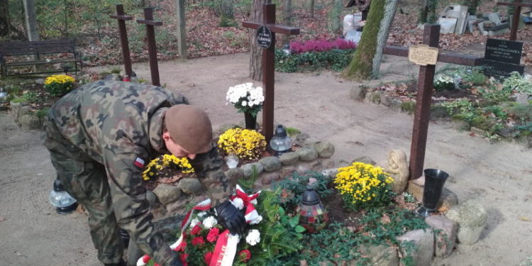 Płoccy żołnierze oddali hołd tym, którzy odeszli