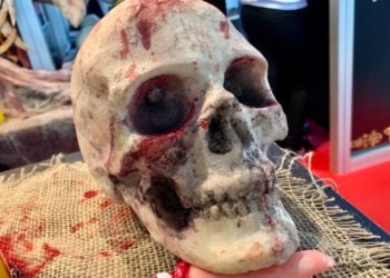 Przed nami Dzień Wszystkich Świętych. Czy Halloween mu szkodzi?