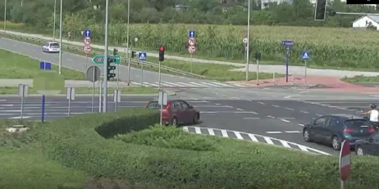 Na rondzie dzwon pod prąd. Jak jeżdżą kierowcy w Płocku? [FILM]