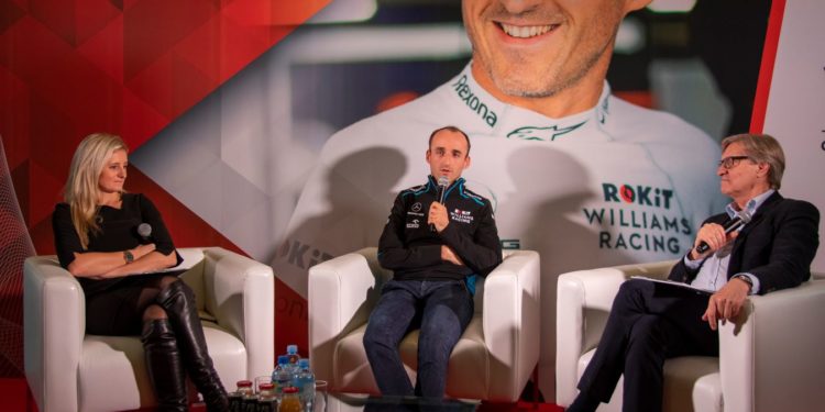 Robert Kubica o jeżdżeniu po suficie, chudnięciu 8 kg w 5 tygodni i niesamowitym Płocku