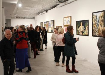 Podsumowanie artystycznych dokonań – nowa wystawa „Co widać” w Płockiej Galerii Sztuki