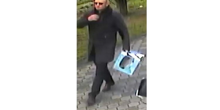 Rozpoznajecie go? Pobił człowieka, szuka go policja