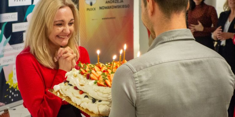 Rocznicowe wino, kobiety i śpiew z Sandrą Panuś [ZDJĘCIA]