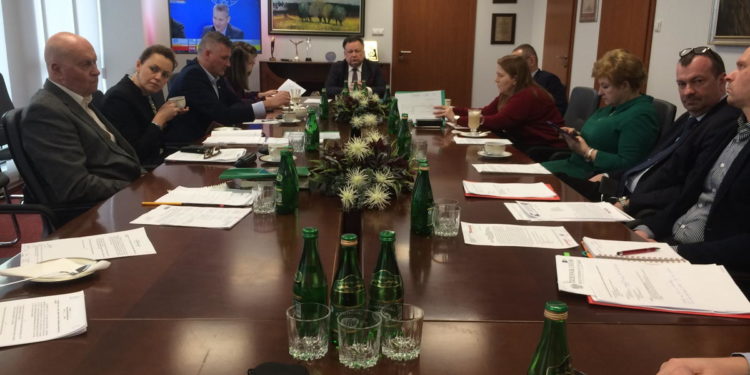 Szpitale zostaną doposażone. Samorząd województwa uruchamia środki