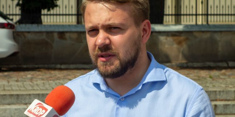 Minister Jacek Ozdoba w Płocku: „Najważniejsze, abyśmy dbali o interesy Polski” [FILM]