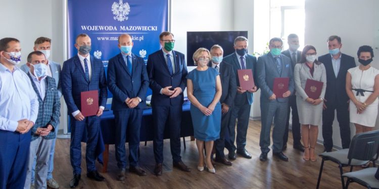 Ponad 8 mln zł trafiło do samorządów. Które dostały pieniądze i na co?