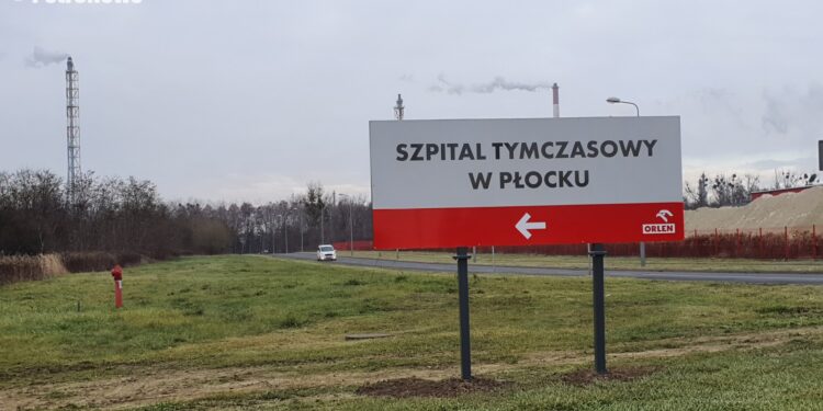 Szpital tymczasowy w Płocku gotowy. Wkrótce trafią tam pierwsi pacjenci [FILM, ZDJĘCIA]