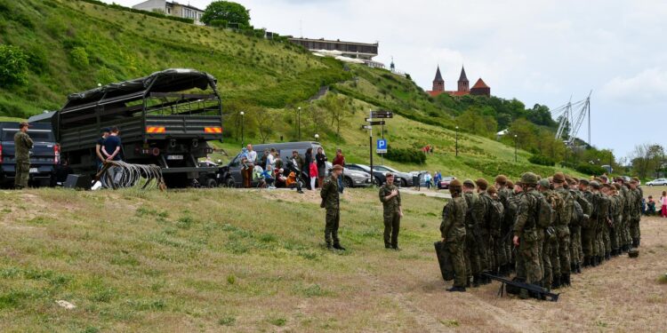 Żołnierze ćwiczyli nad Wisłą w Płocku [ZDJĘCIA]