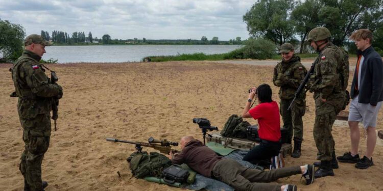 Płoccy żołnierze w akcji. Ćwiczyli nad Sobótką [ZDJĘCIA]