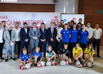 ORLEN pozostaje sponsorem płockich klubów piłki nożnej i ręcznej [FILM, ZDJĘCIA]