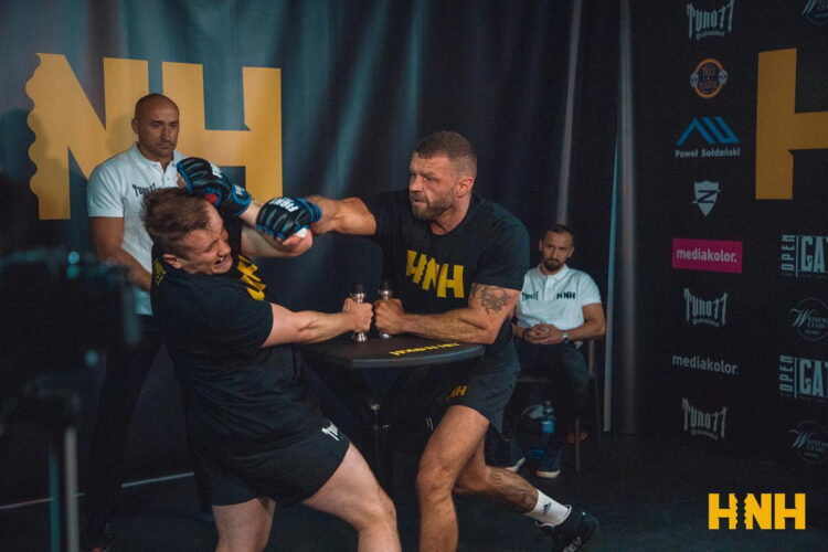 fot. facebook.com Hold'n'Hit