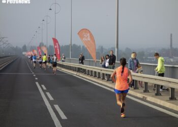 Pobiegli po dwóch mostach. Kto wygrał w tegorocznej edycji? [ZDJĘCIA]