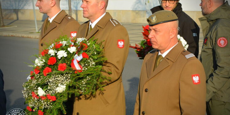 Dzień szacunku dla munduru w Płocku [ZDJĘCIA]