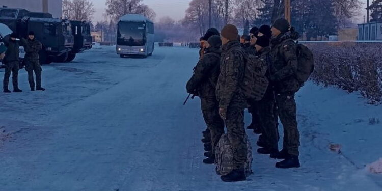 Żołnierze z 6MBOT zastąpią kolegów na granicy z Białorusią