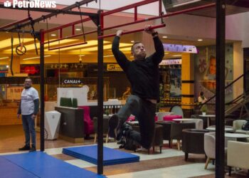 Korytarze Galerii Mazovia zmieniły się w tor przeszkód. Wszystko dla 7-letniego Przemka [FILM, ZDJĘCIA]