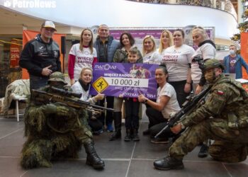 Korytarze Galerii Mazovia zmieniły się w tor przeszkód. Wszystko dla 7-letniego Przemka [FILM, ZDJĘCIA]