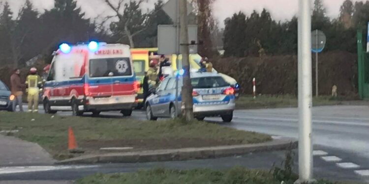 Potrącenie dwóch chłopców w Płocku. Są w szpitalu