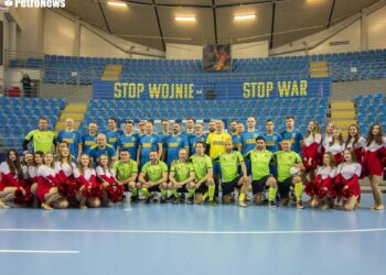 Reprezentacja Płocka zmierzyła się z Reprezentacją Artystów Polskich [ZDJĘCIA]