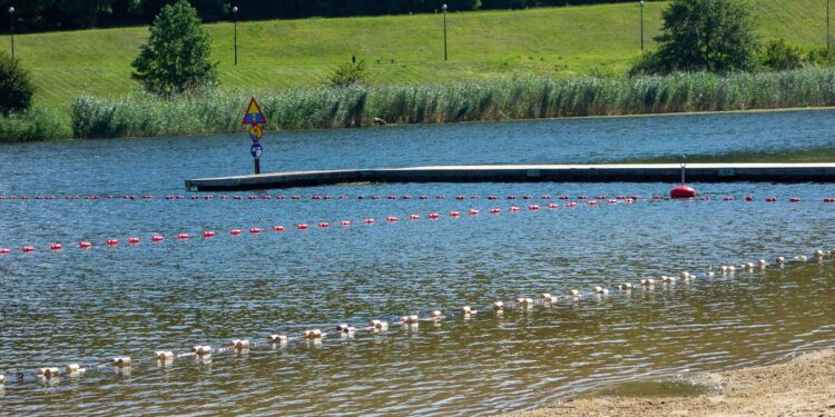 Jak uniknąć tragedii podczas wypoczynku nad wodą? [FILM]