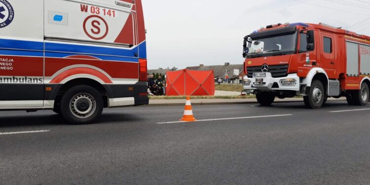 Mężczyzna wpadł do wody w porcie. „Nie wykazywał oznak życia”
