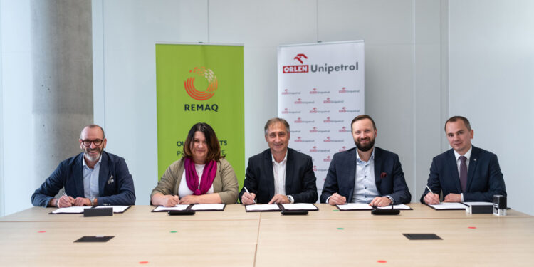 Grupa ORLEN będzie przetwarzać odpady z tworzyw sztucznych. Została podpisana umowa