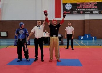 Płoccy mundurowi ze złotem i brązem Mistrzostwa Polski w Kickboxingu