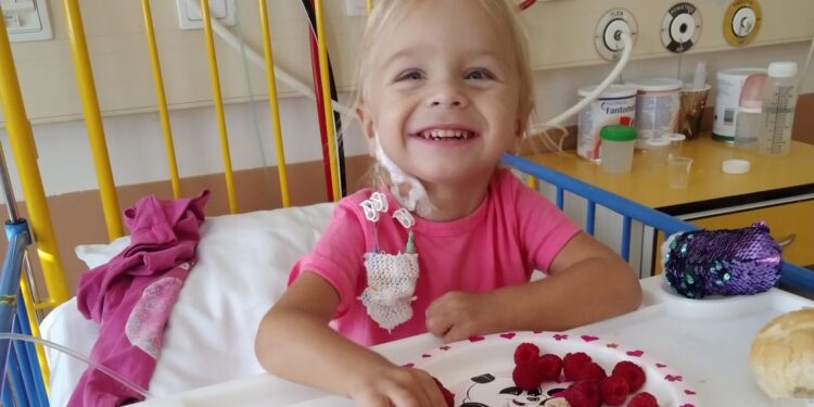 Malutka Hania ma chore nerki. Potrzebuje pomocy
