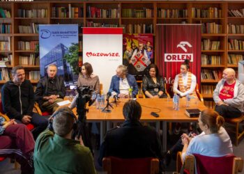 Prezent urodzinowy na Sylwestra od płockich aktorów. Reżyseruje i zagra Jerzy Bończak
