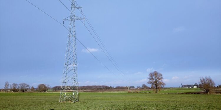 Modernizacja linii Płock-Sierpc. Energa: Przyłączymy nowe OZE