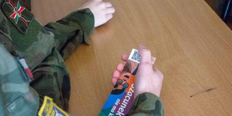 Jak walczyć z hejtem i mową nienawiści? [FILM, ZDJĘCIA]