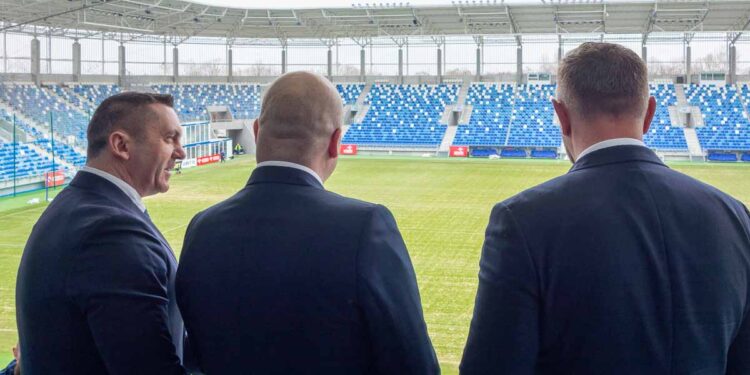 ORLEN sponsorem tytularnym płockiego stadionu. „Rozmowy były ciekawe” [FILM, ZDJĘCIA]