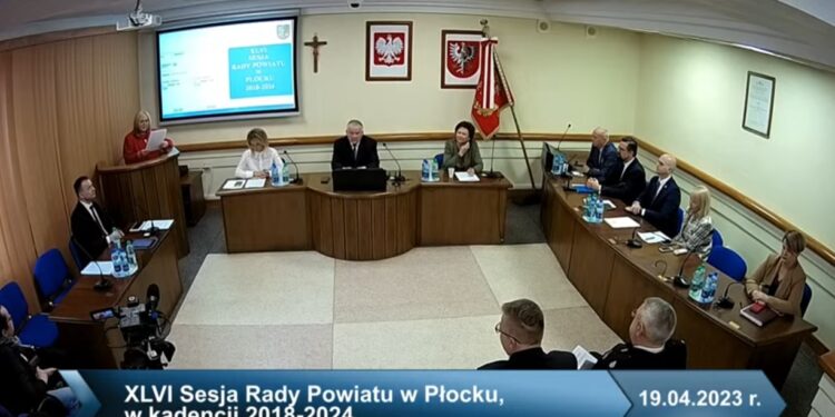 Jest wniosek o odwołanie starosty. Podczas sesji złożyli go radni powiatowi