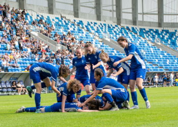 Piłkarki Wisły Płock wygrały finał. Przyszły sezon rozegrają w II lidze [FILM, ZDJĘCIA]