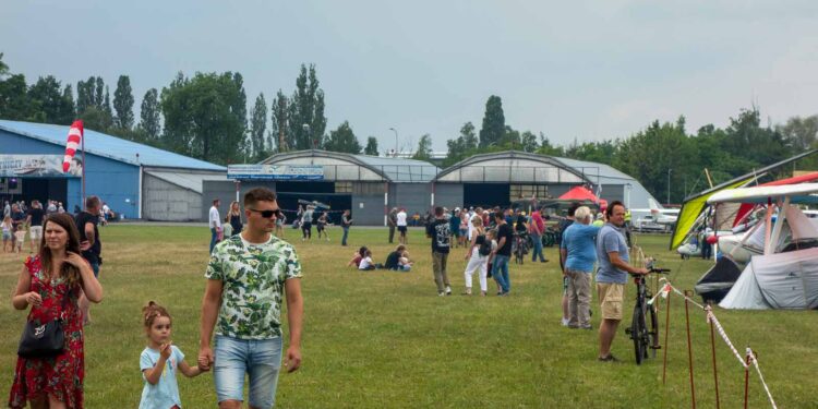 Ogólnopolski Zlot Motolotniowy w Płocku. Lotnicy przygotowali mnóstwo atrakcji [ZDJĘCIA]