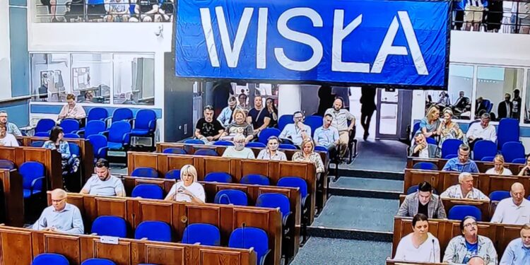 Prezydent Płocka: „Mam pretensje do kibiców”, „Będę bronił prezesa Marca”, „Wisła frajersko spadła”