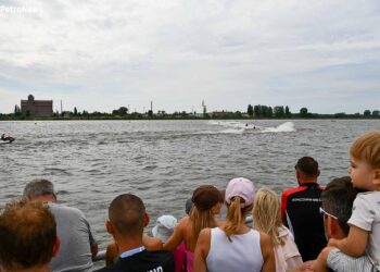 Mistrzostwa Polski Skuterów Wodnych w Płocku [FILM, ZDJĘCIA]