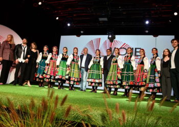 Piotr Rubik i Jacek Cygan stworzyli piosenkę o Mazowszu [FILM]