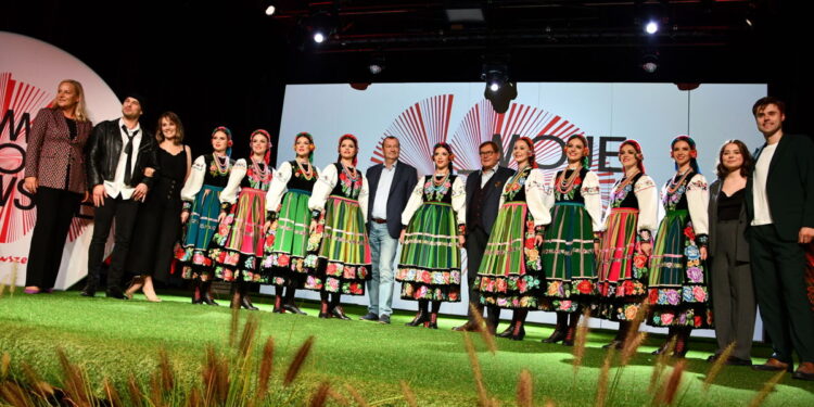 Piotr Rubik i Jacek Cygan stworzyli piosenkę o Mazowszu [FILM]