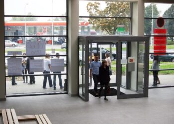 Jak wygląda działalność placówek opiekuńczo-wychowawczych? [WSTĘP WOLNY]