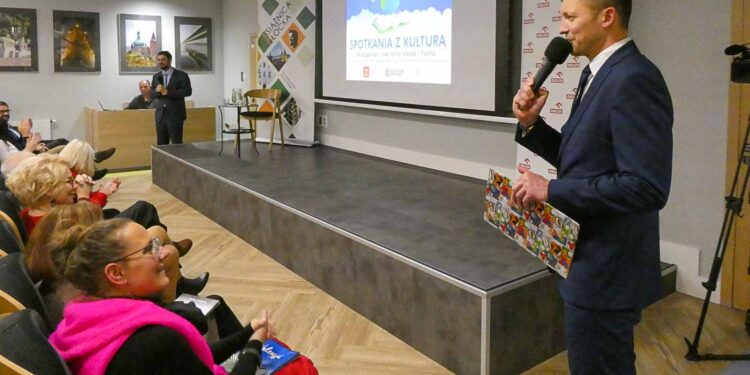 Płocczanie poznali kulturę Hiszpanii. To nie tylko byki i siesta [ZDJĘCIA]