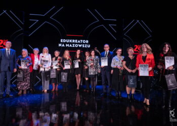 Doceniono lokalnych nauczycieli Mazowsza. Wśród nich są „edukatorzy” z powiatu płockiego