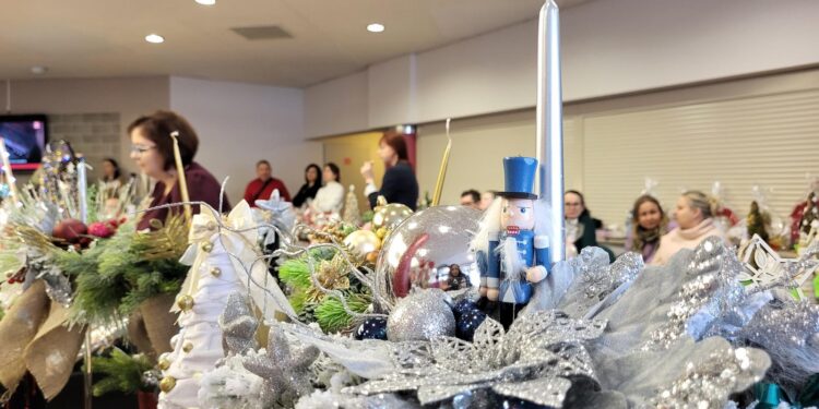 Świąteczny kiermasz w ORLENIE. Jak co roku, było mnóstwo rękodzieł [FILM, ZDJĘCIA]