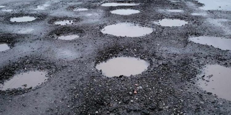 Ulica jak po bombardowaniu. Co zmieniło się przez rok?