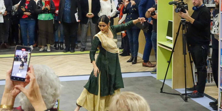 Spotkania z Kulturą w Książnicy Płockiej. Poznaliśmy smak Indii [ZDJĘCIA]