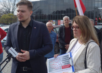 Billboard z oskarżeniami wobec PiS zniknął. Czego dotyczył?