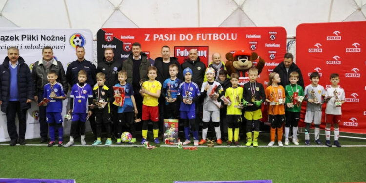 Gorąca piłkarska zima w Płocku. Kto wygrał turniej? [ZDJĘCIA]