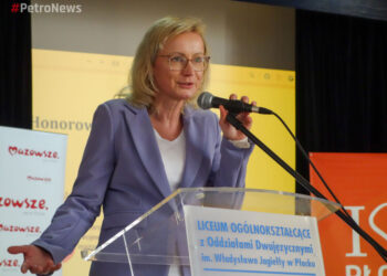 Uczniowie z Płocka i okolic wzięli udział w Debatach Oksfordzkich w Jagiellonce [ZDJECIA]