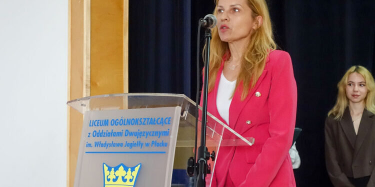 Uczniowie z Płocka i okolic wzięli udział w Debatach Oksfordzkich w Jagiellonce [ZDJECIA]